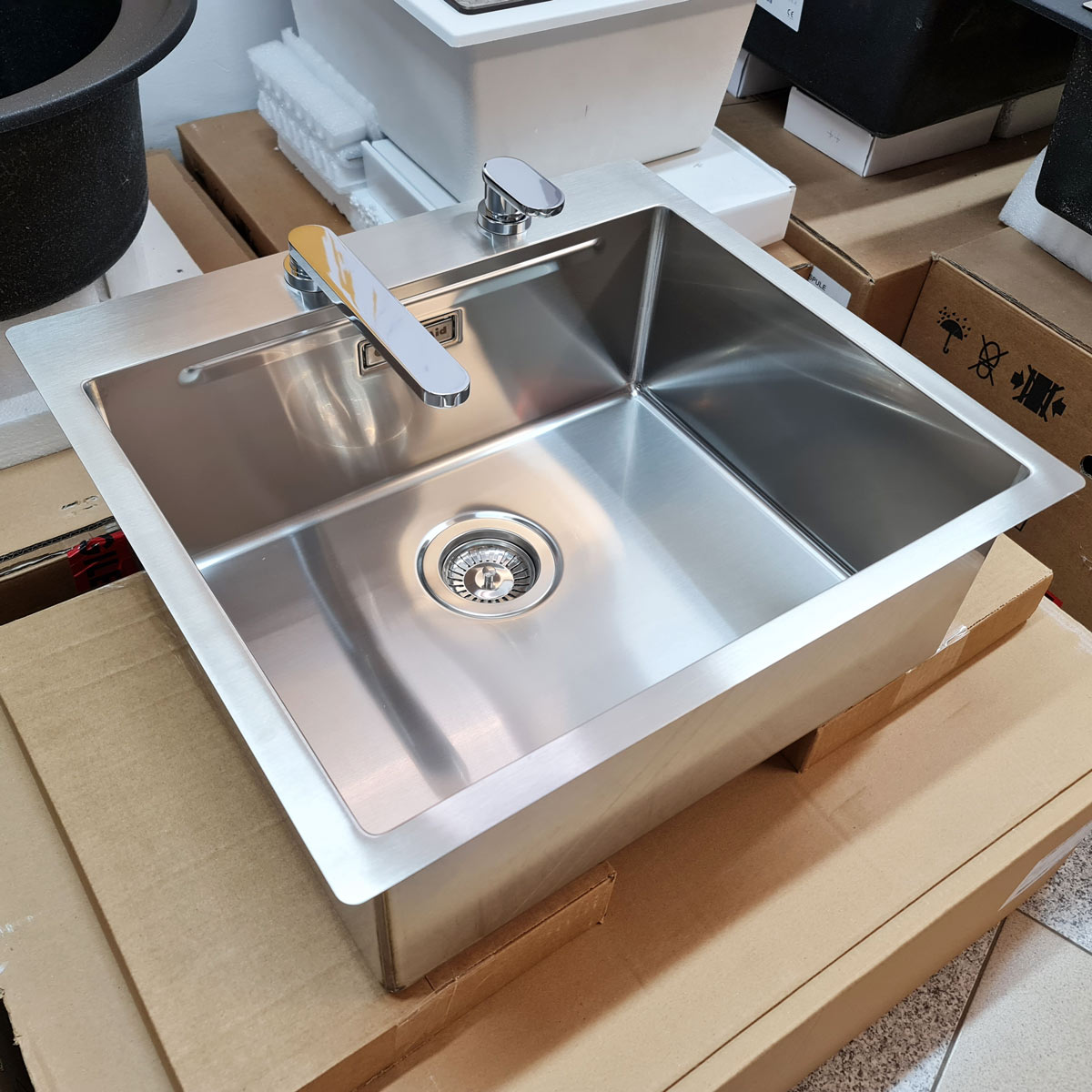 Baterie-Bucatarie-sub-geam-CookingAidBox-QS-3000-8