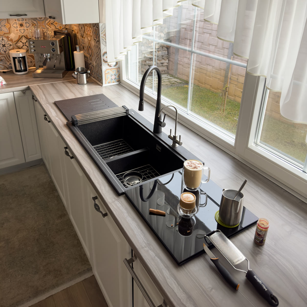 Chiuveta-Bucatarie-CookingAid-Kinga-LX8620-black-metal-quartz-negru-metalic-cu-baterie-Kinga-Newmix-90-51