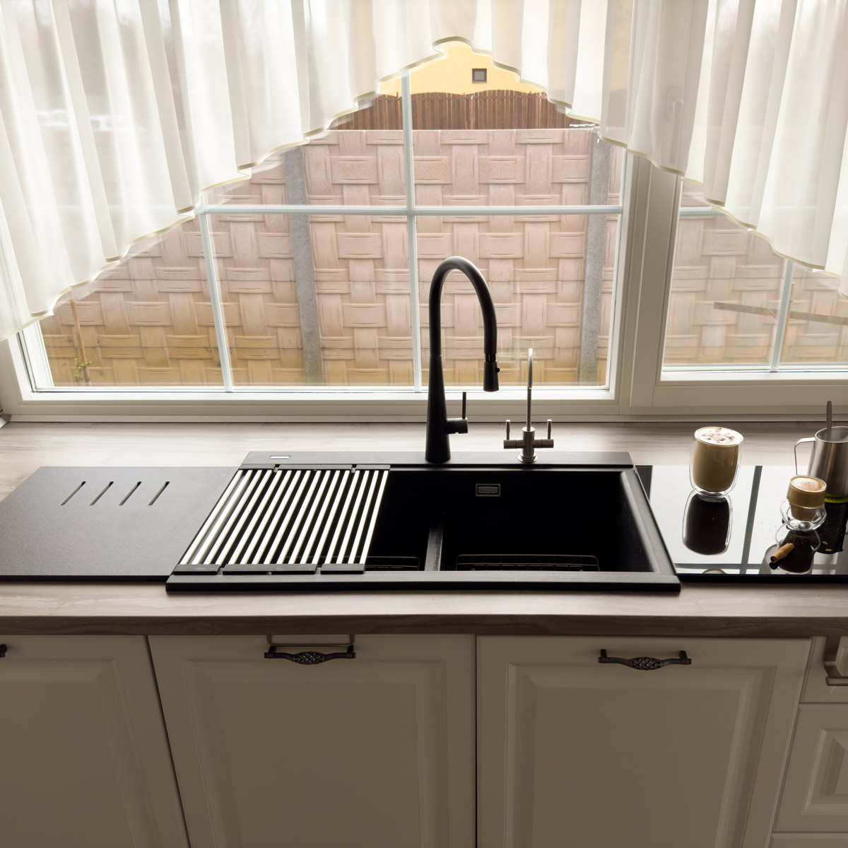 Chiuveta-Bucatarie-CookingAid-Kinga-LX8620-black-metal-quartz-negru-metalic-cu-baterie-Kinga-Newmix-90-55