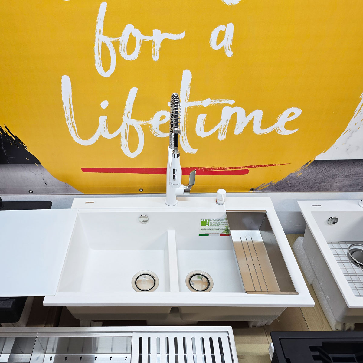Set-Chiuveta-Bucatarie-CookingAid-Kinga-LX8620-alb-polar-Baterie-Neo-Spring-White-Chrome-1