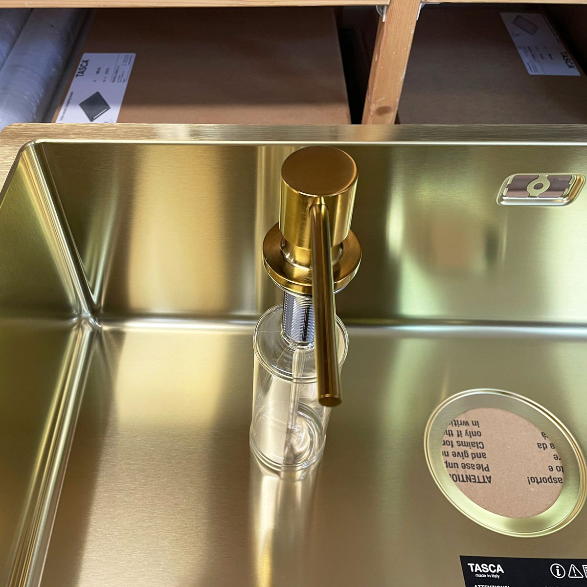 Dozator-detergent-auriu-Tasca-soap-dispenser-Gold-051-4