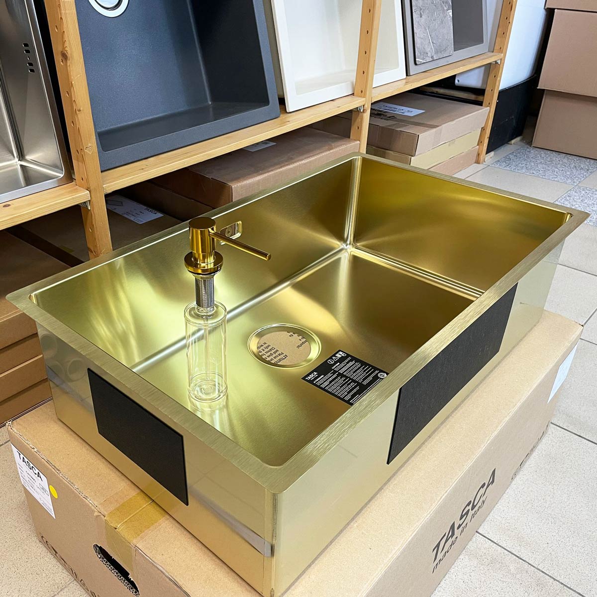 Dozator-detergent-auriu-Tasca-soap-dispenser-Gold-051-7
