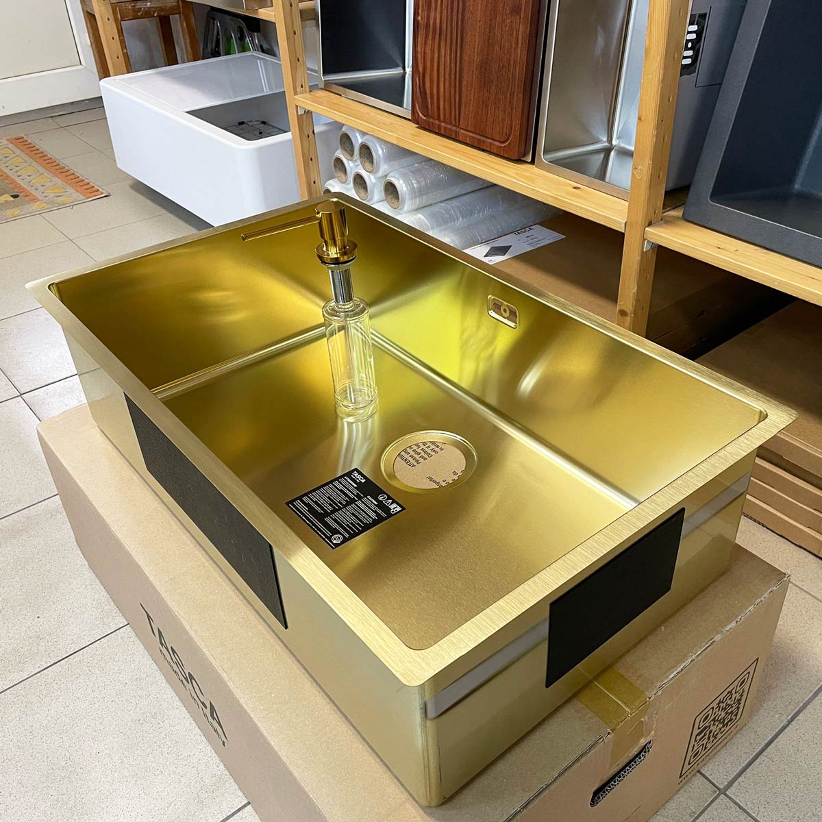 Dozator-detergent-auriu-Tasca-soap-dispenser-Gold-051.SG-1