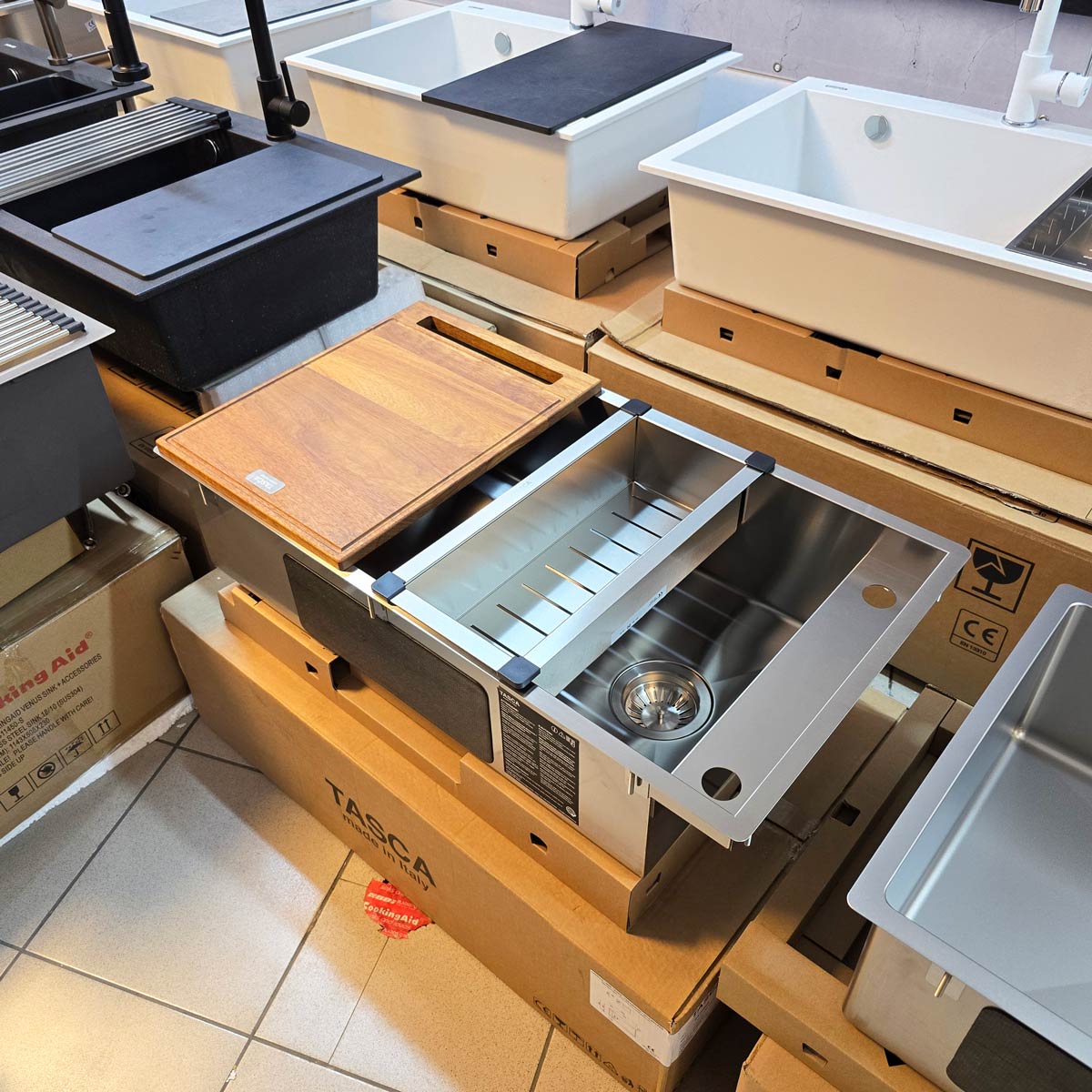 Chiuveta-bucatarie-Inox-CookingAid-Tasca-Phantom-Side-PA70-19-montaj-sub-geam