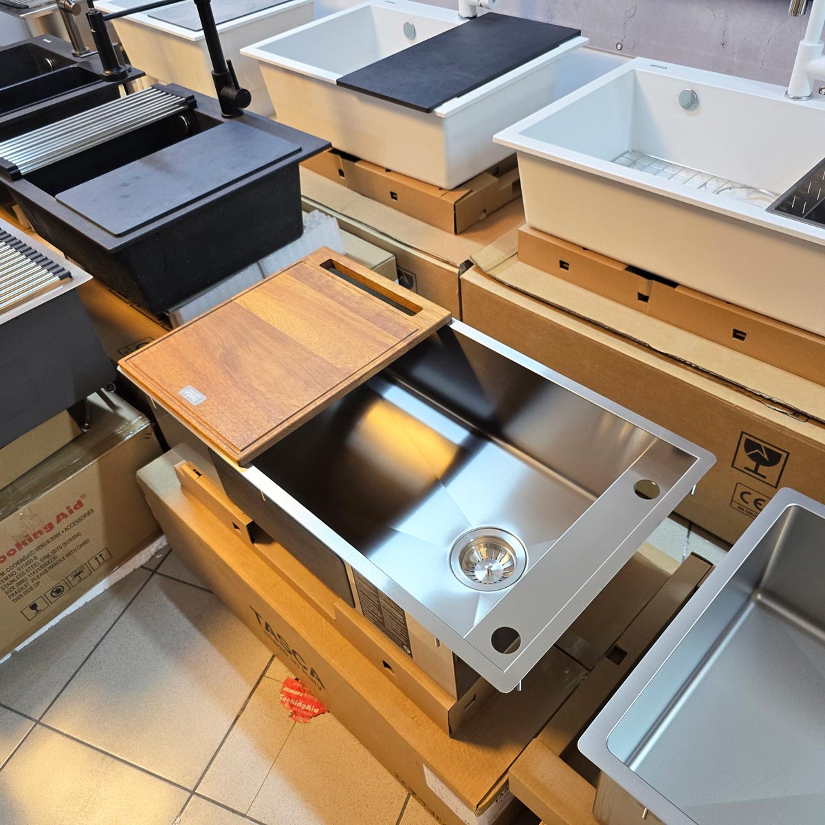 Chiuveta-bucatarie-Inox-CookingAid-Tasca-Phantom-Side-PA70-20-montaj-sub-geam