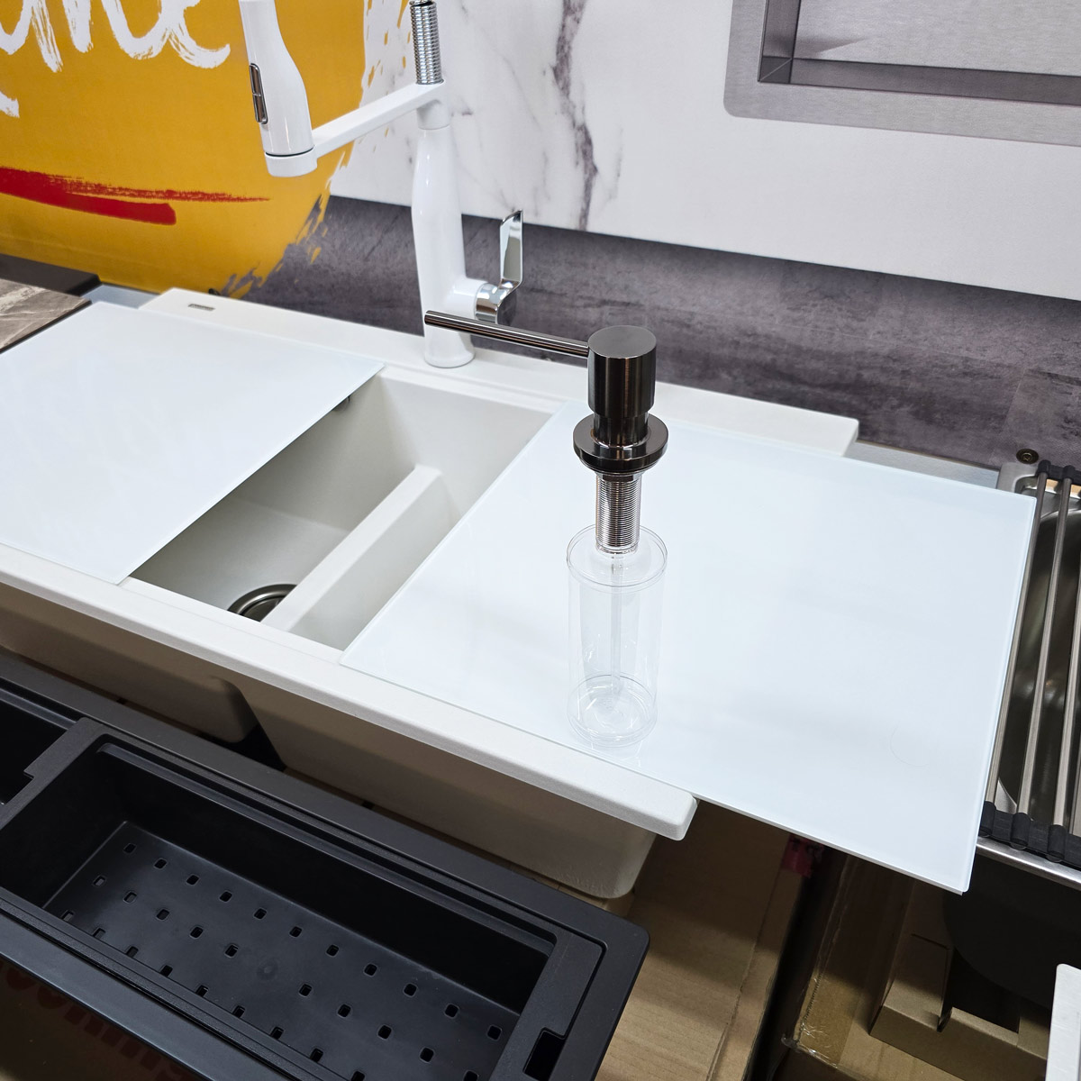 Dozator-detergent-gri-inchis-Tasca-soap-dispenser-Gun-Metal-051-4